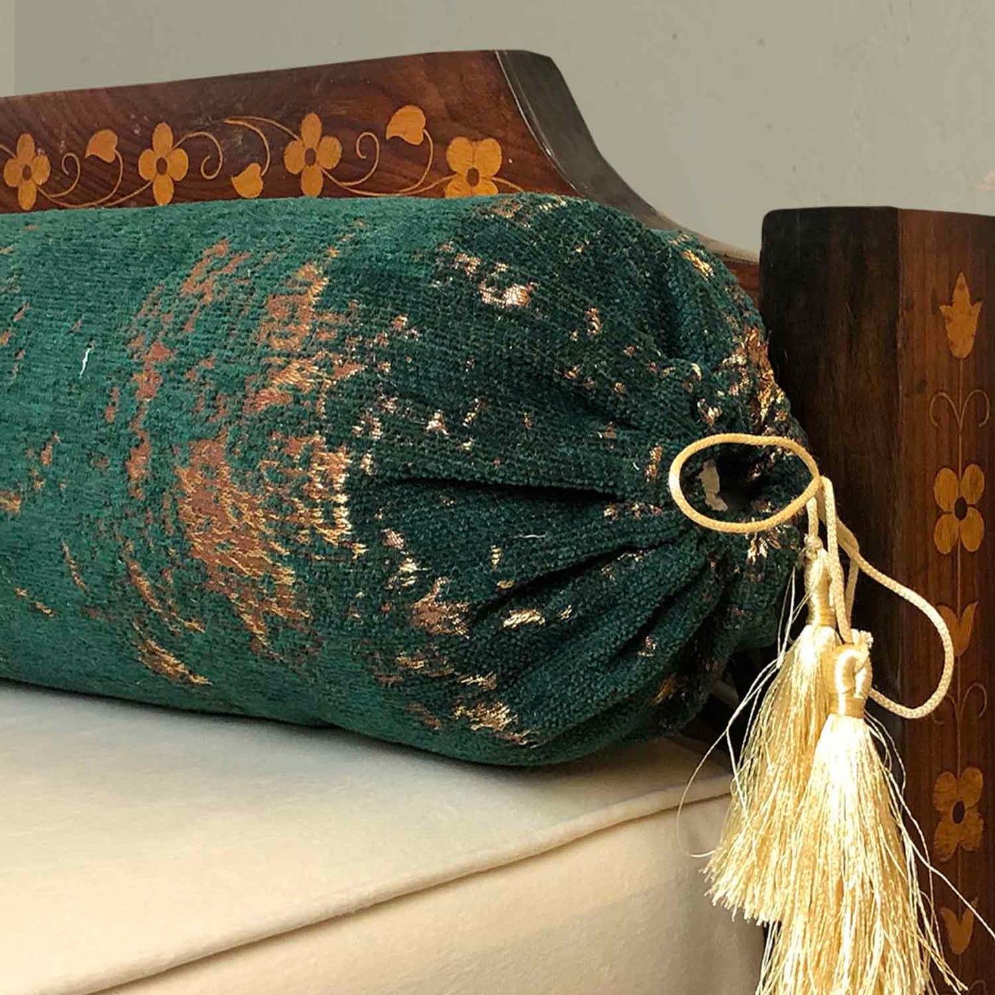 Shanghai Velvet - Emerald Round Pillow (pair) Trendy Home