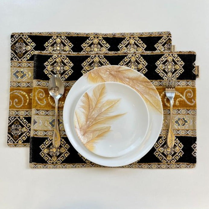 Hand Sequin - Spot Black Table Mat trendy home