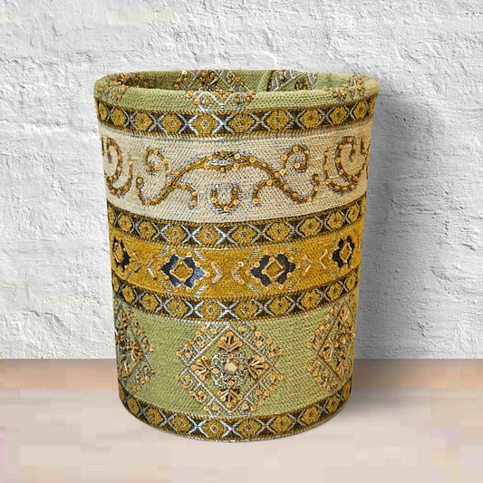 Hand Sequin - Green Dustbin