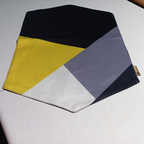 Victoria Yellow Small Runner