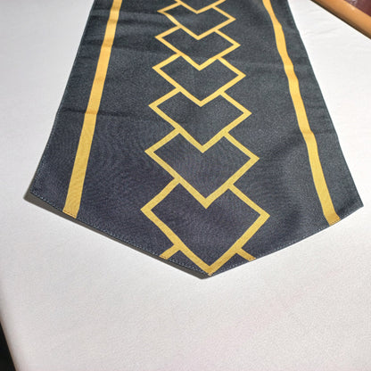 Black Gold Medium Runner