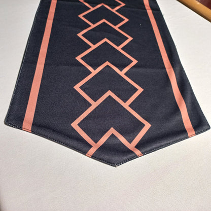 Black Gold Medium Runner