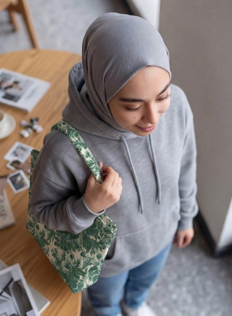 Printed - Victorian Green Tote Bag Trendy Home
