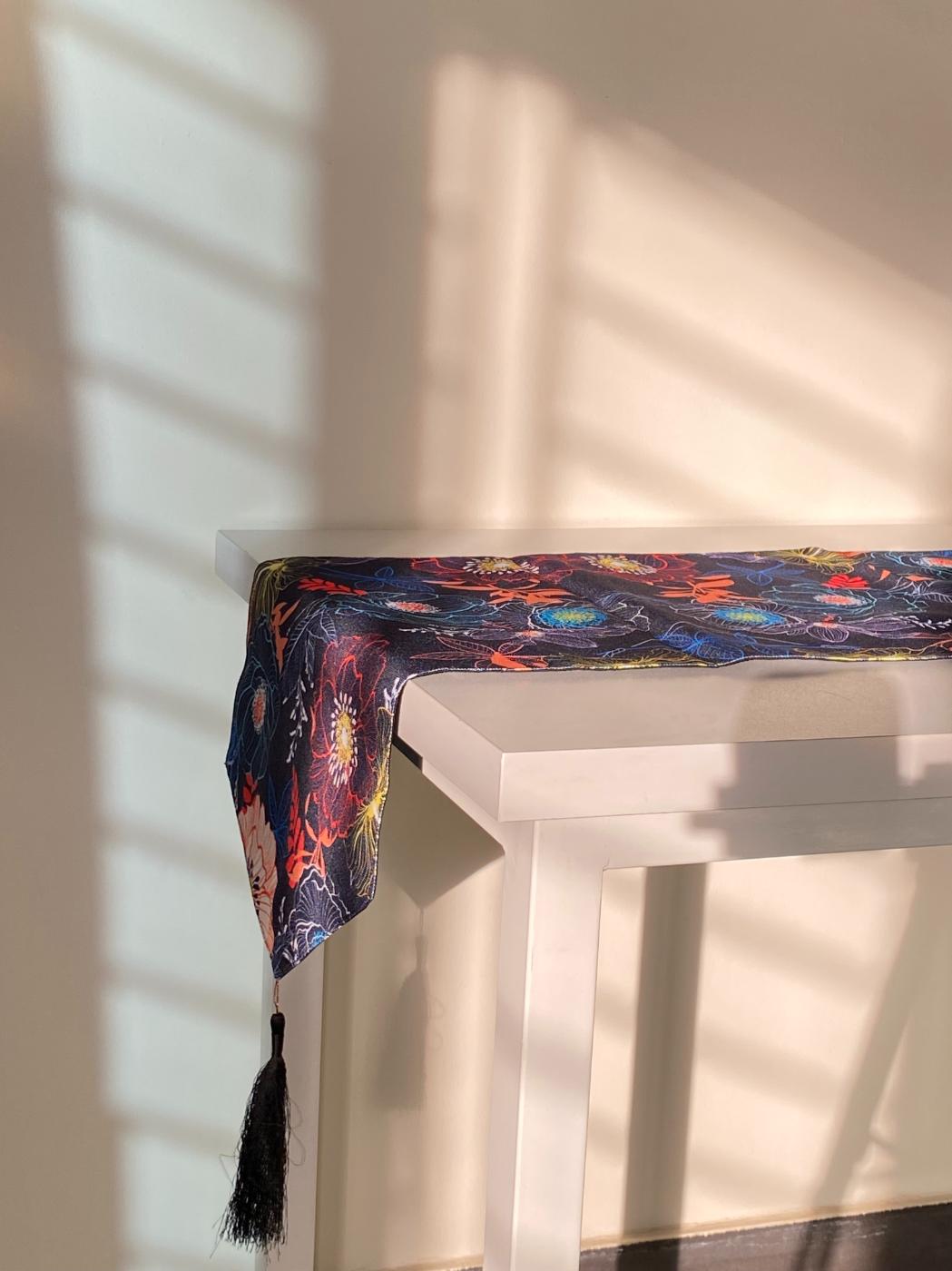 Floral Galaxy Table Runner Trendy Home