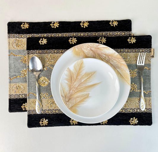 Ibn-e-Silber Table Mat trendy home