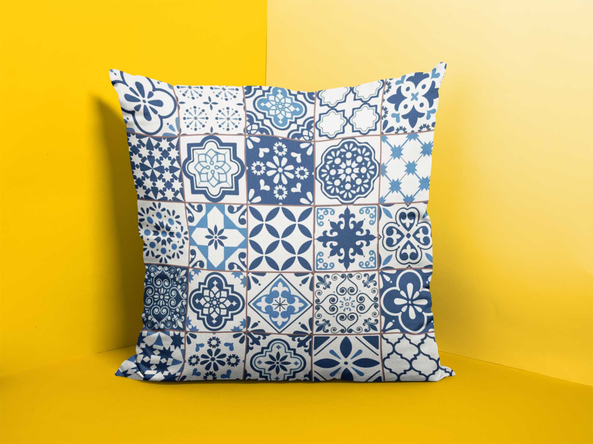 London Castle Cushion Cover Trendy Home