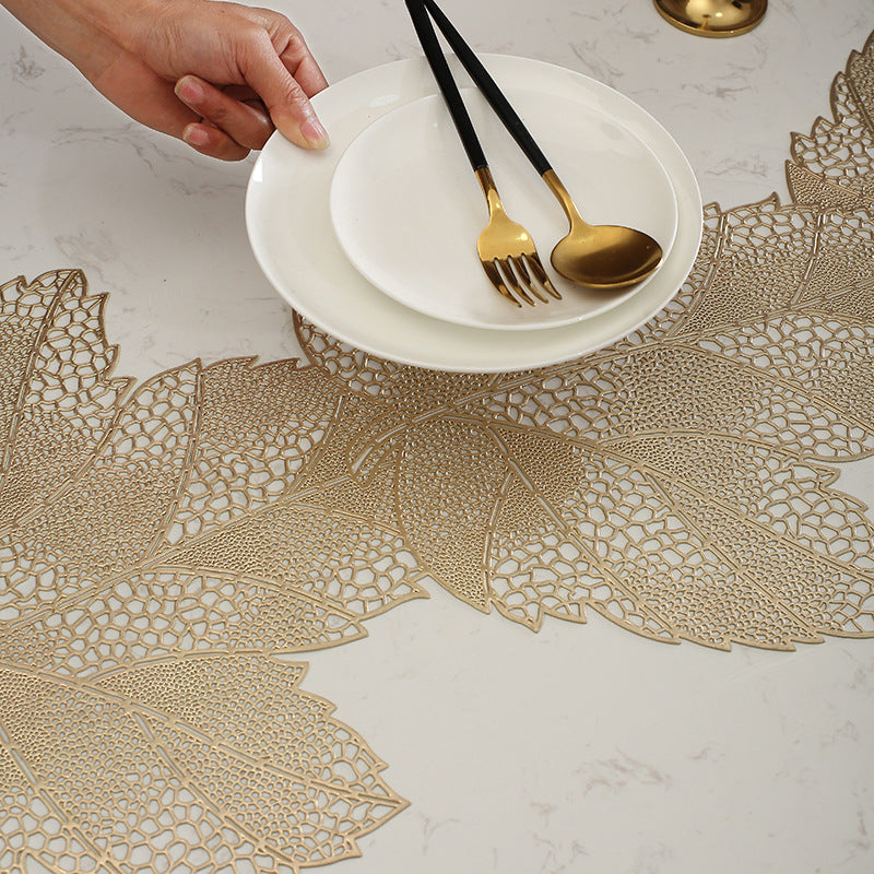 Pvc - Maple Leaf Table Runner