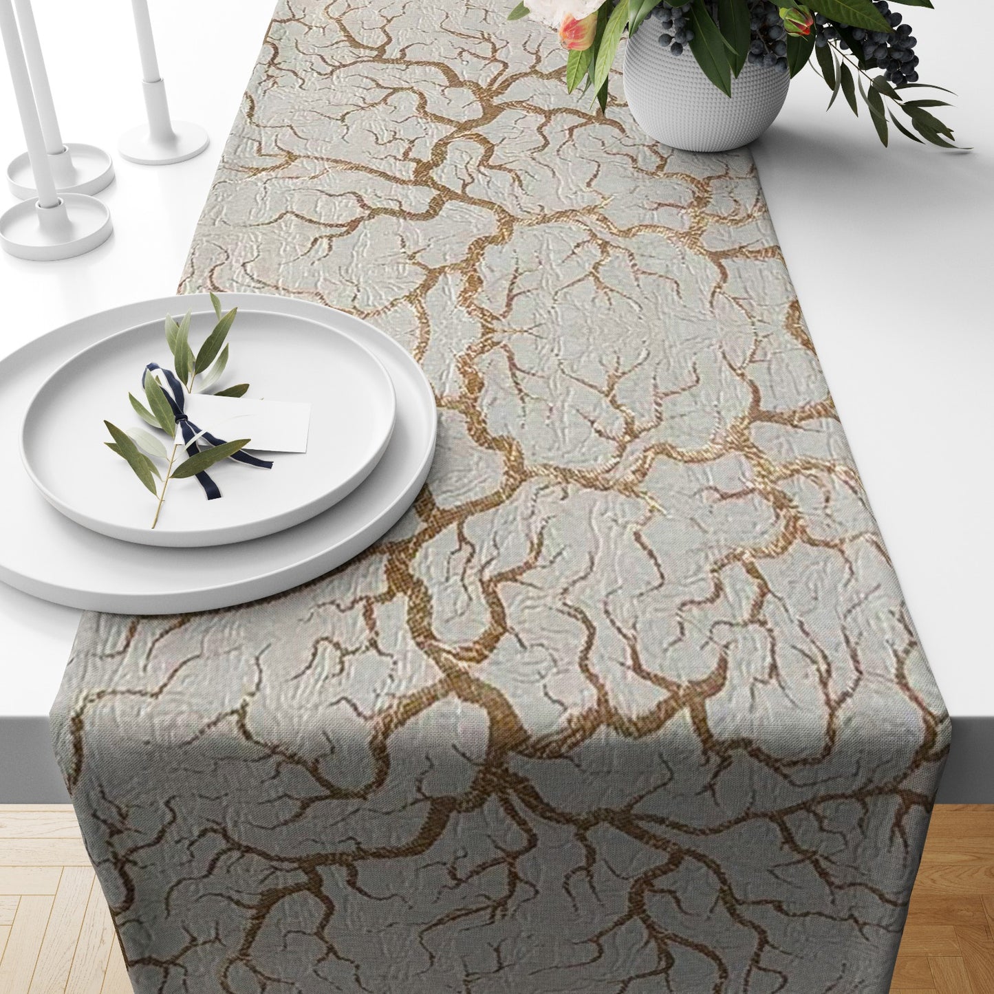 Shanghai - Zarif Table Runner Trendy Home