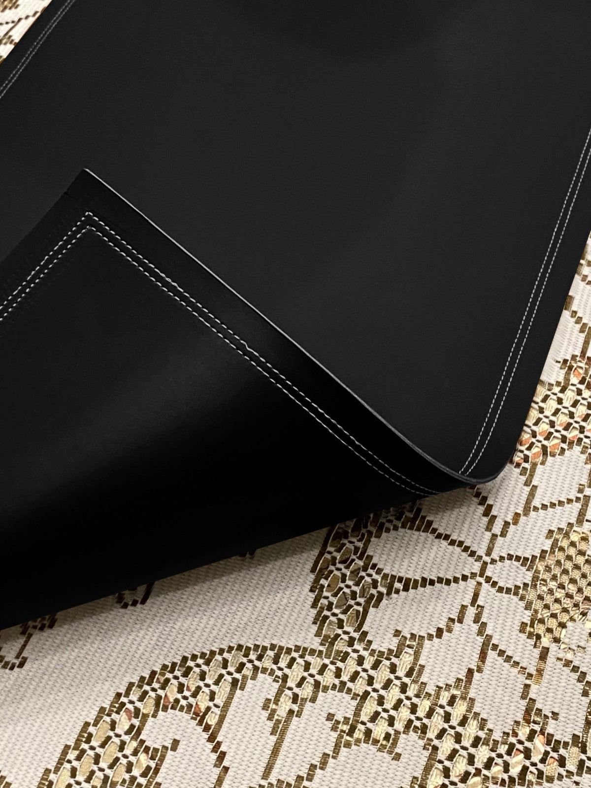 Premium Leather - Black Table Runner Trendy Home