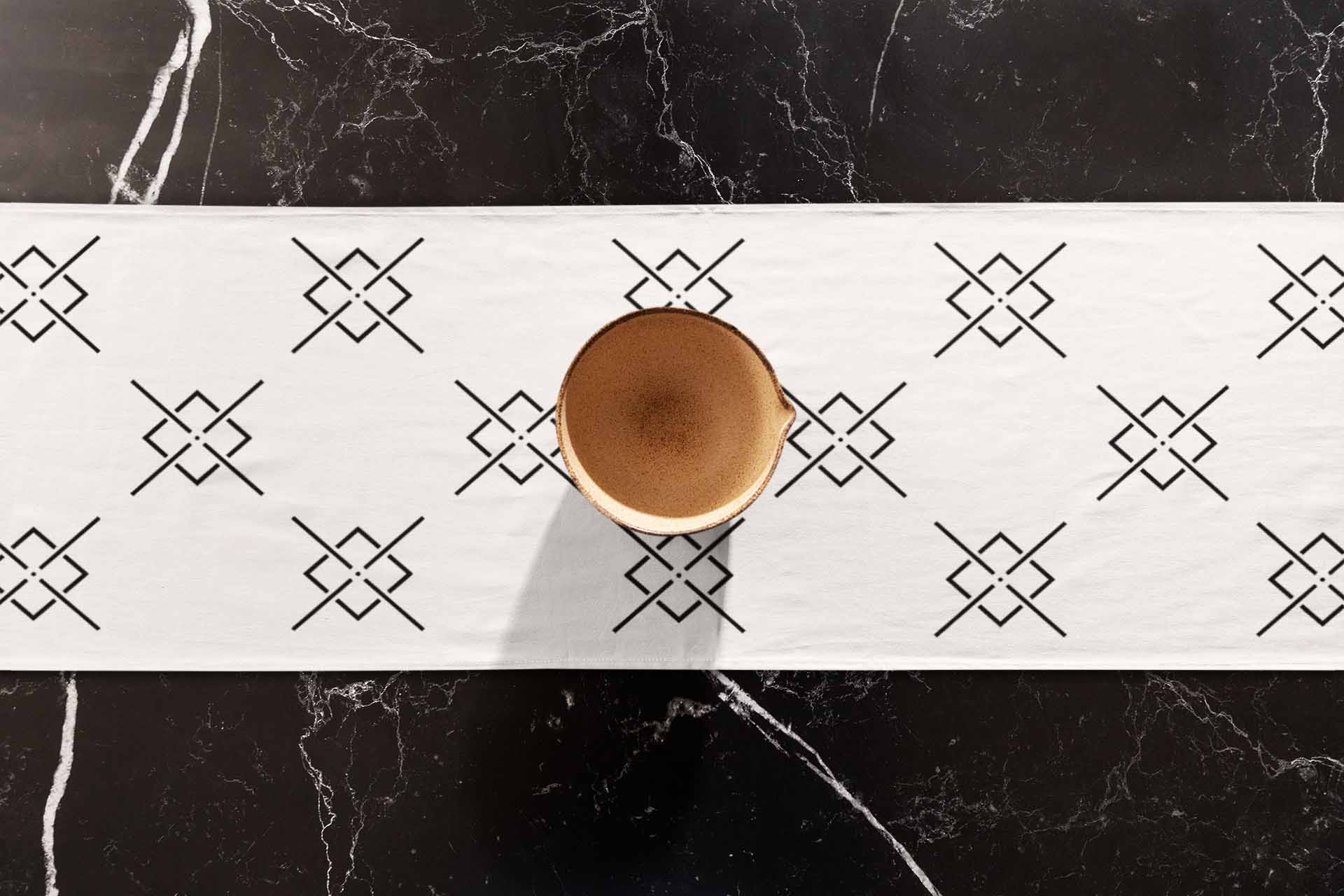 Whiztec Table Runner Trendy Home